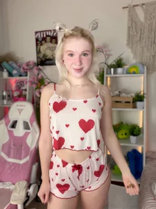 Mia_WaterFall wearing my cute pj set for you :3 Pic 2
