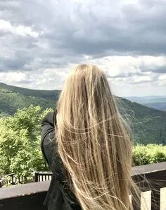 Kelly__White Public Pic 5