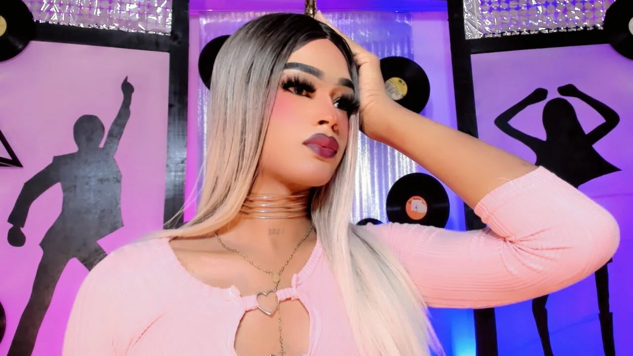 Public de kiara_gomez__  photos