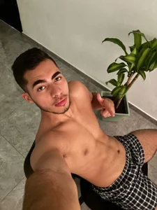 carlitospuma Sin contexto 🧨 🔥 Foto 4