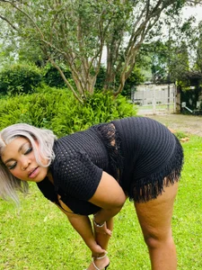 BeverlyQueen15's XXX Nude Photo 5