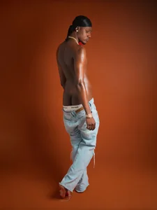 BODY🔥 de Drake_Wit1  4 photos