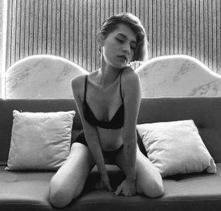 Amy_petitee 🖤⛓ Foto