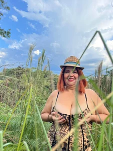 granny and young girl naughty in the field de _samara  4 Imagens