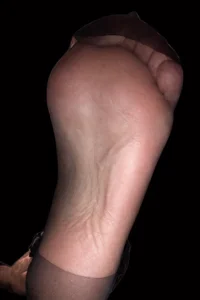 Nylon Feet Addiction od ChristieCru  3 snímek