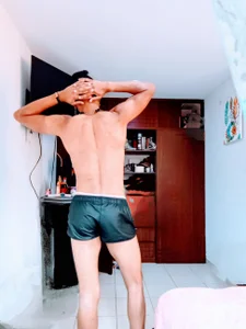 Relajado de Kratos-Moreno  photos