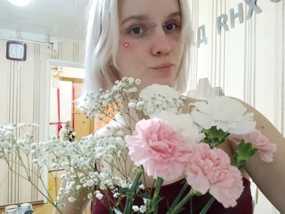 BethanyCloud Happy Valentine's Day with your gifts😍 Pic 3