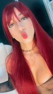 UrNewFantasy Jazmine Red ❤️ Bilde 3