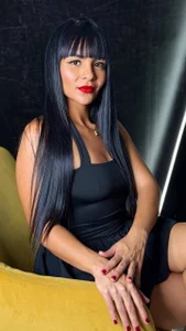 LuxeBrunetteXXX Public  5. fénykép