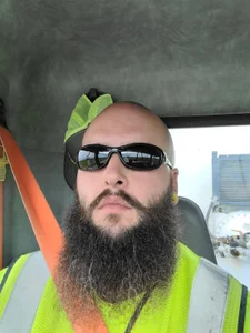 Public od Girthy-Man-Hammer  4 snímek