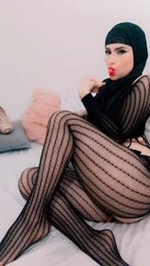 jamila_zair and if we play 🫦 Pic