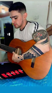 Sexy_Alejandro_ Public Kuva