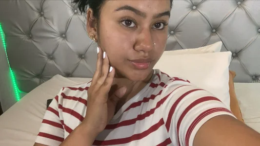 NoiraVale hey there, my love 💕 I’m live from 3:30 p.m to 9:30 p.m… come feel my energy, my charm, and my naug Pic 4