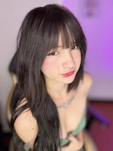 _Charlotte_Collins_My heart beats only for you! 💖图片 2