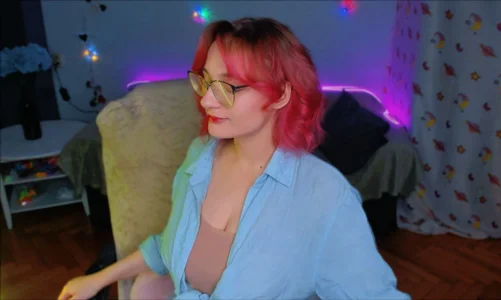 Evelyn_Harper@xh kullanıcısının November 2025 albümü -  2 fotoğraf