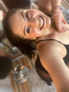 XiommyMorriss A preview of today's show 💧🔥 Are you joining live? Foto 2