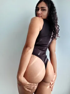 JULIETAOWEN My body 🔥 Pic