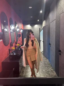 VennieMiramontez Public Pic 7