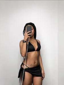 Laurakail_wan Public slika 6