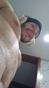 Mercury_muscle My chest is super pumped after training Pic