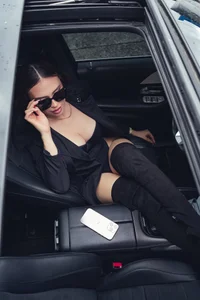 AmberMunroe Public  8টি ছবি