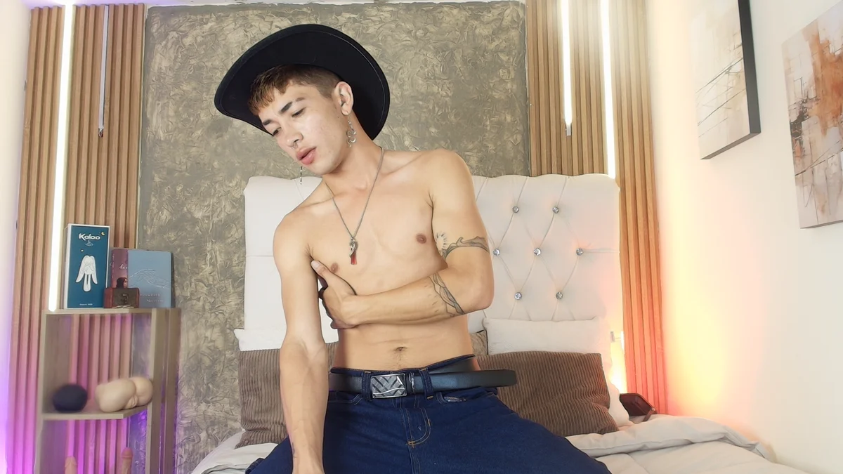 Dominik_Blake Foto en Tendencia 6300