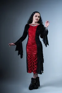 AnnyThompson_ Bestatterin Pic 4