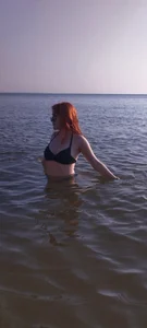 LittleFoxHole Foxy on the beach صورة واحدة|LittleFoxHole Foxy on the beach صورتان|LittleFoxHole Foxy on the beach  6 صور|LittleFoxHole Foxy on the beach  6 صورة