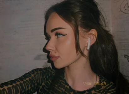 GraceVuong kullanıcısının T E E R I albümü -  2 fotoğraf