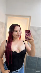 Sexy girl de ScarletWills_  2 photos