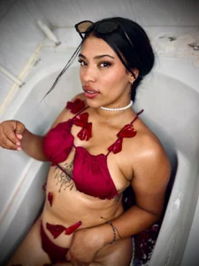 RiriiBrunette__'s BAIN PRIVÉ 💧🍷 Sex Photo 3
