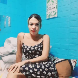 SmallluncutCock MY FACE Pic 3