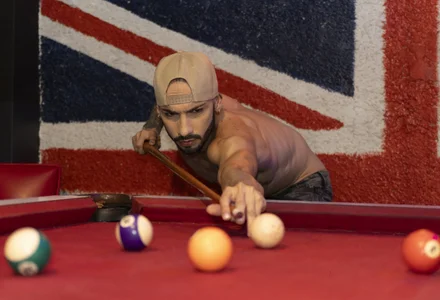 JACKMARCKOS PLAYING BILLIARDS Hình 3