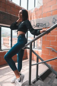 _Vahos_: Annie Daily ( 2 фото)