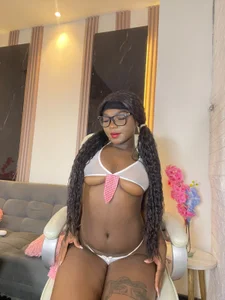 Just for Your Eyes 👀 de Bunny_Sweet1_  4 Imagens