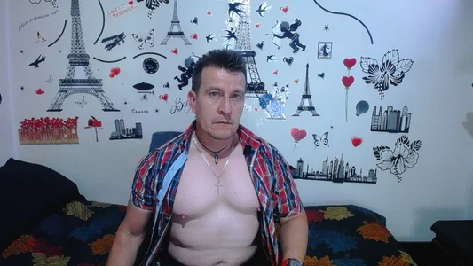 amaya_627: handsome ( фото)