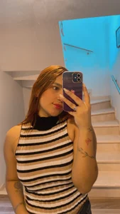 Violettaevans_ Public Pic 2