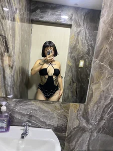 ela_boob_s Public Pic 8