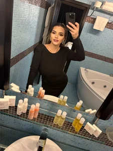 SophiePamela Bathroom selfie Pic 7