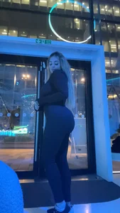 Alirawrz London Pic 2