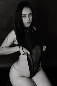 aisha_sh spicy and juicy Pic 4