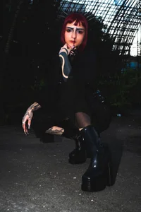 Agatha_BDSMのHOLY!の 5枚の写真