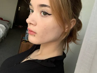 liana_kisses Spend this day with me😉😍 Immagine 