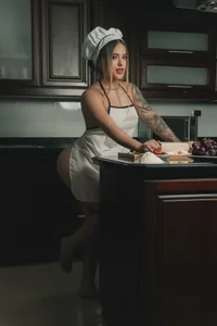 DonnaStonne hot kitchen Pic 5