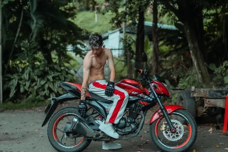 marcuscollins1_ Public Immagine  2