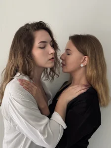 NURA AND SARAH. FALL IN LOVE