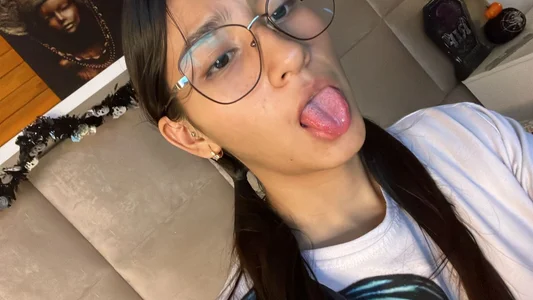 Cute! de melissacute50  2 Imagens