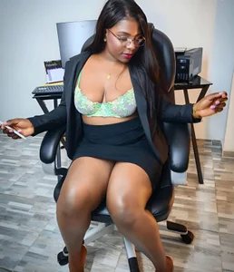 LoveQueen2 Your favorite secretary Pic 6