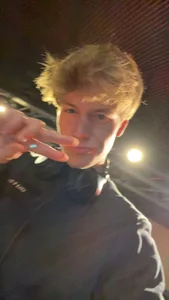 TheHotstDick Public 사진