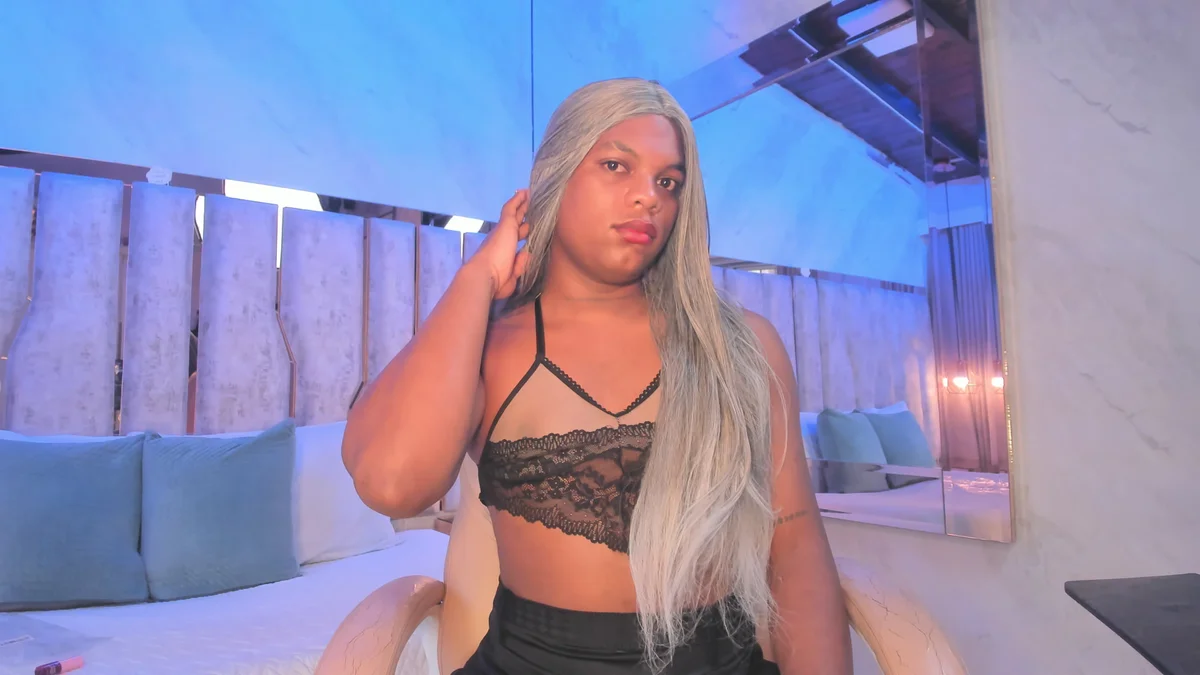 ari_monet Trending Pic 34